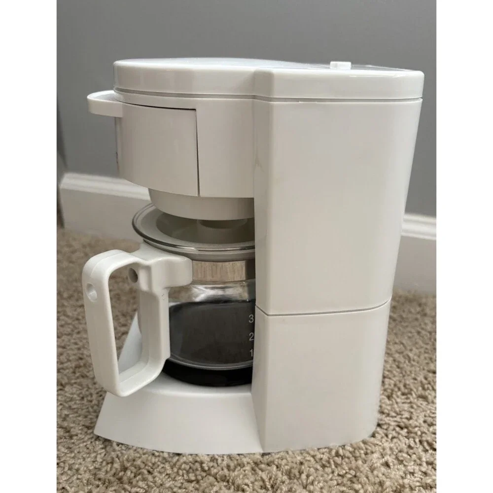 Vintage Mr. Coffee BL5 Switch Coffee Maker 4 Cup Carafe White 1999 Box & Manual